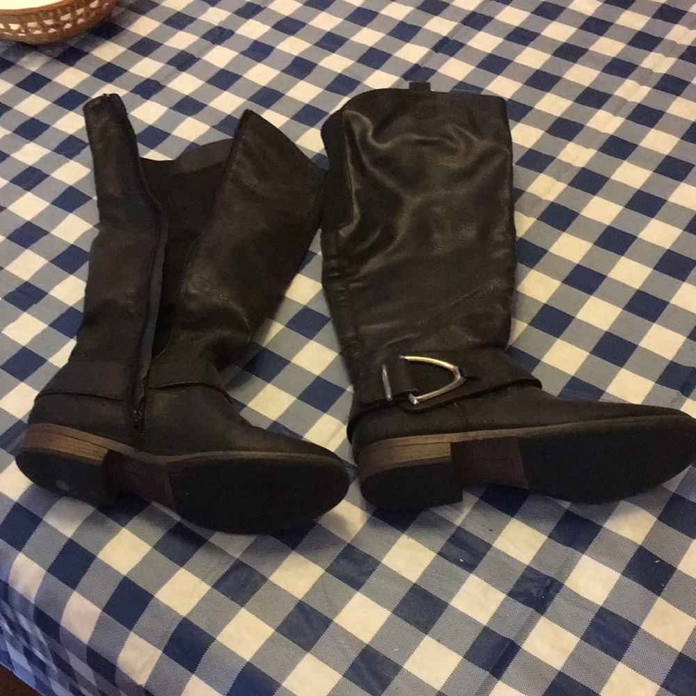 Crown Vintage women’s boots